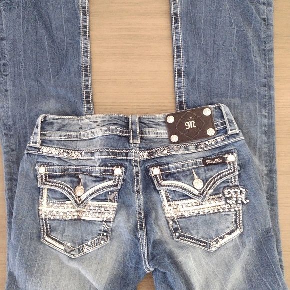 MISS ME SIZE 28 BOOTCUT ONLY ONCE.. LOTS OF BLING💞💞💞 - Picture 6 of 9